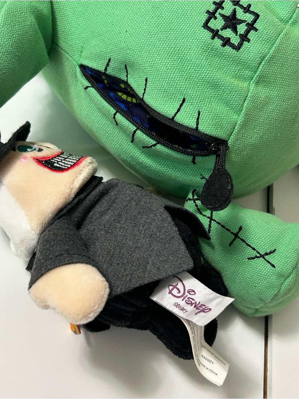 Scentsy Buddy Oogie Boogie Nightmare Before Christmas & Mayor Plush Buddy Clip - Picture 4 of 5
